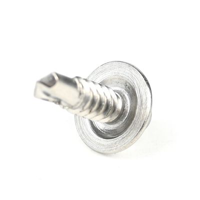 Test 100% QC Tête de gaufre en acier inoxydable cinq angles Flange auto-perçage vis de sécurité