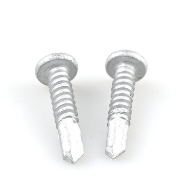 Scoupe de toiture en bimetallie en alliage de zinc recouverte de 5,5x25 Phillips Pan Head pour le support de coin du toit