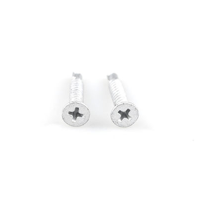 4.2x25 Bimétal en acier inoxydable à tête plate en croix en retrait, vis pour bois à motifs fixés